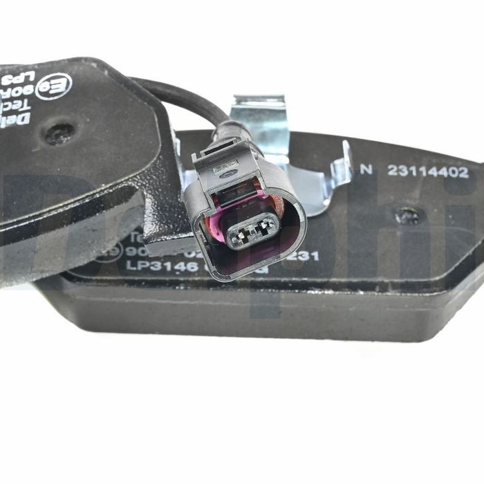 Bremsbelagsatz vorne , passt zu: AUDI A3; SEAT LEON, LEON SC, LEON ST; SKODA...