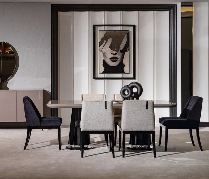 Moderner Esstisch aus Holz in Beige, elegantes Design