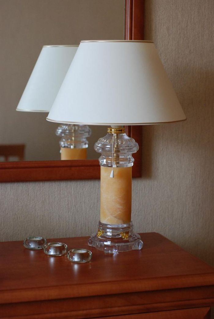 Design Tischlampe Leuchte Leuchten Lampe Klassische Beleuchtung Tisch 58cm Neu