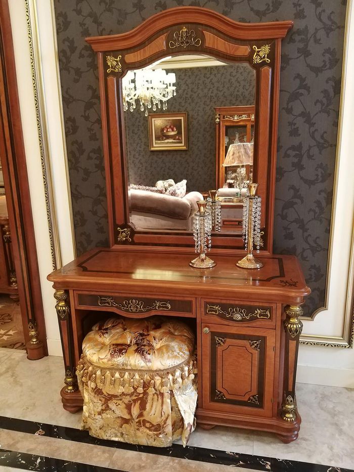 Luxus Klasse Barock Rokoko Schminktisch mit Spiegel Kommode Konsolen Tisch Neu