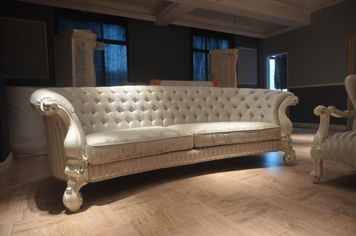 Sofa 4 Sitzer Couch design Chesterfield Polster Sitz Garnitur Leder Textil Neu