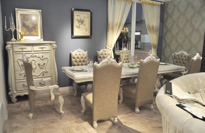 Esstisch + 8x Stühle Esszimmer Set Essgruppe Garnitur Tisch Stuhl Tische Barock