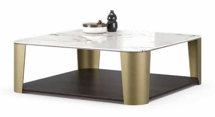 Moderner grauer Couchtisch aus Metall