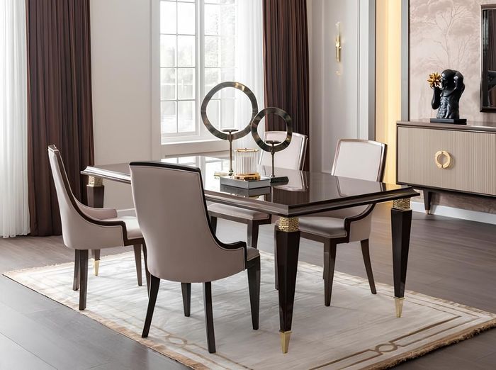 Elegantes Set: Esstisch mit 6 Stühlen für Ihr Esszimmer.
