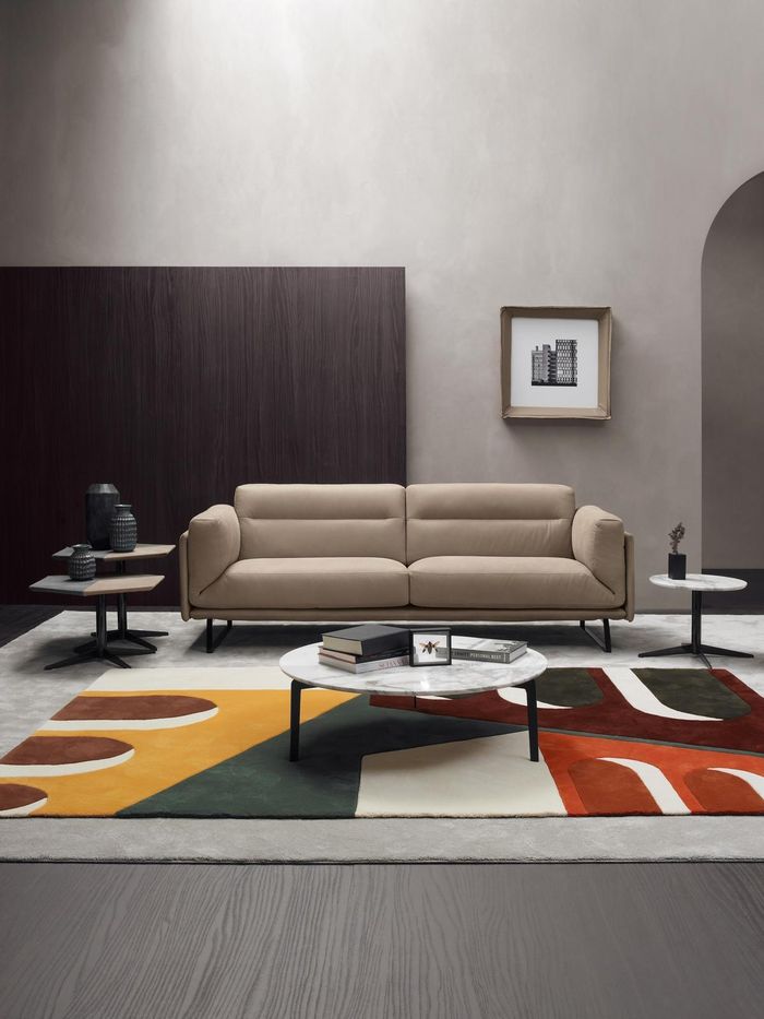 Luxus Dreisitzer Sofa 3 Sitz Sofas Moderne Möbel Couchen Beige Couch