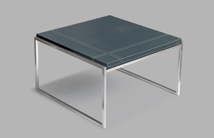Beistelltisch aus MDF und Edelstahl in modernem Design