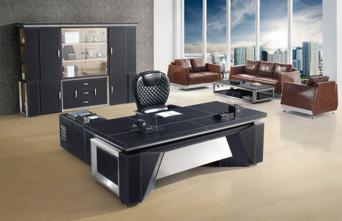 Moderner Chesterfield-Gartenmöbel-Set aus Leder in elegantem Braun