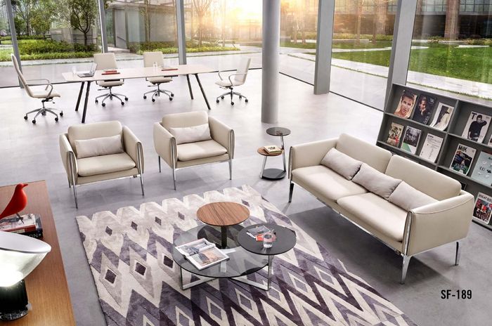 Kunstleder-Sofa Set in Beige Modern Elegant Wohnzimmermöbel
