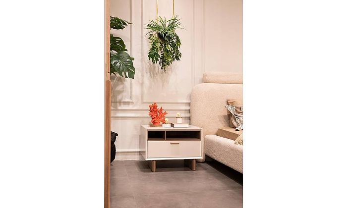 Beiger Nachttische Designer Schlafzimmer Nachtkommode Edle Holz Möbel