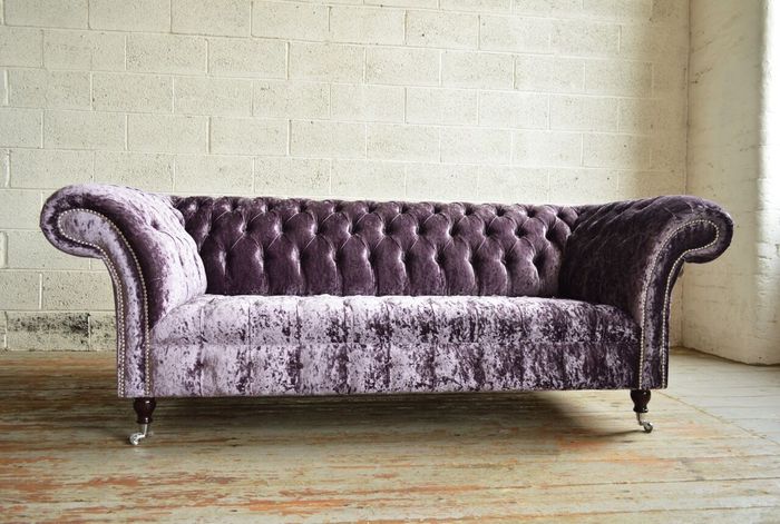 Chesterfield Sofa Couch Design Textil Wohnzimmer Couchen Sofas Dreisitzer Lila