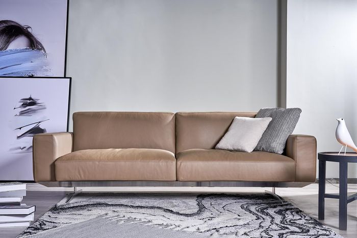 Dreisitzer Couch Polster Design Sofa Moderne 3er Sitz Sofas Zimmer Möbel Braun