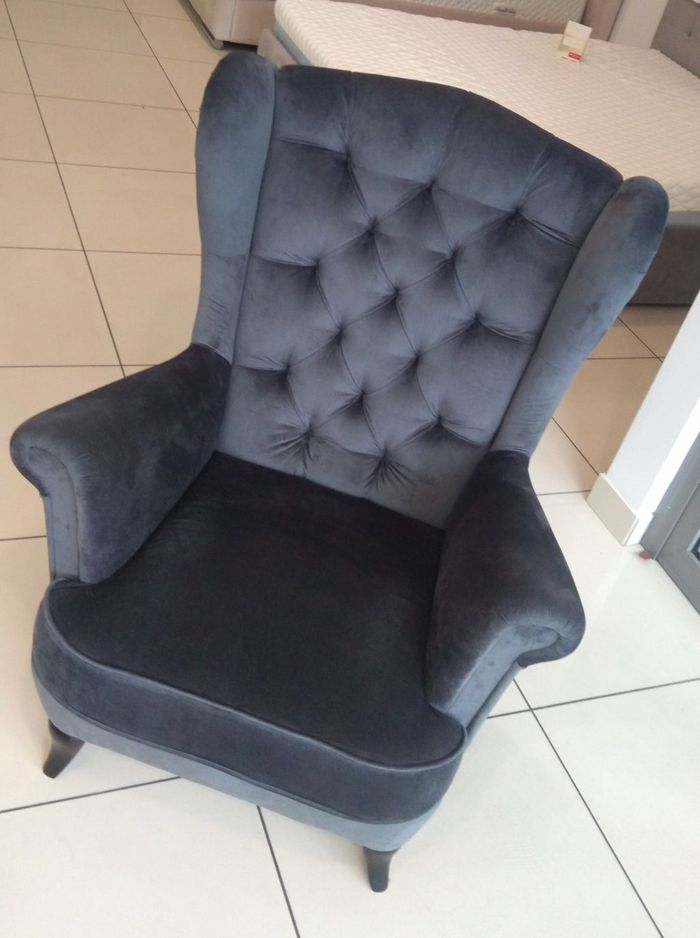 Ohrensessel Chesterfield Lehn Stühle Sessel 1 Sitzer Thron Stuhl Sitz Polster