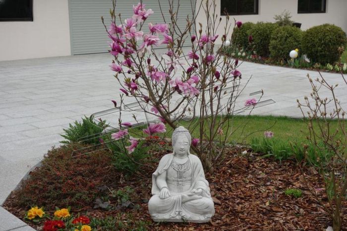 Buddha Skulptur in Steinoptik. Große Skulptur für Garten und Wohnbereich 101156