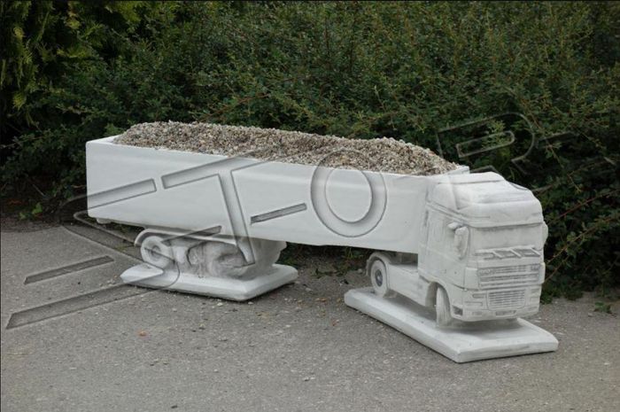 Blumenkübel Pflanz Kübel Dekoration Figur Blumentöpfe Garten Vasen LKW Auto Neu