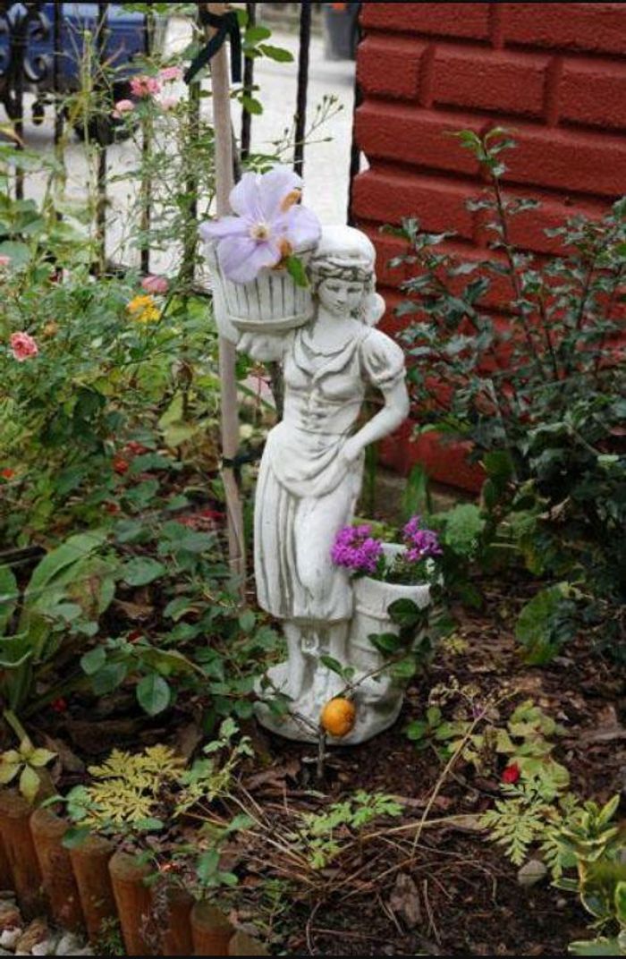 Blumenkübel Pflanz Kübel Dekoration Figur Blumentöpfe Garten Vasen Neu S101020