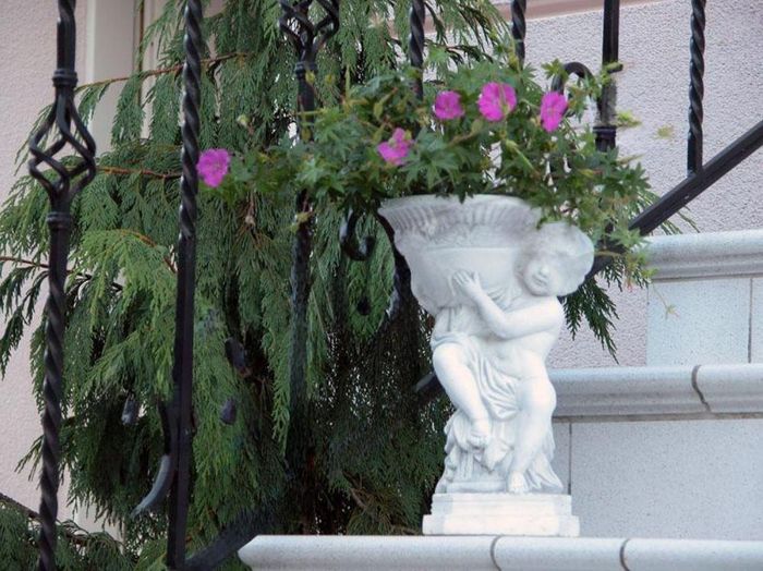 Blumenkübel Pflanz Kübel Dekoration Figur Blumentöpfe Garten Vasen gefäss 409
