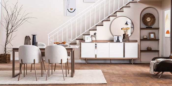 Moderne Weiße Esszimmer Garnitur Esstisch 4x Polsterstühle Edle Anrichte