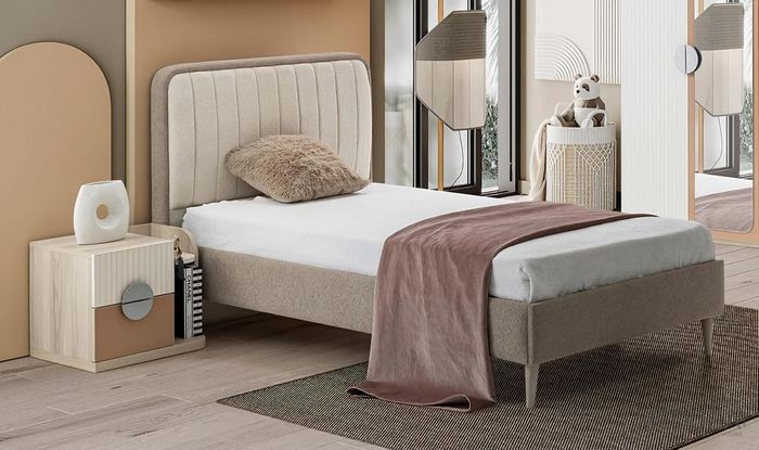 Polsterbett Elegant Nachttisch Stilvolles Design Komfortables Kinderzimmer Möbel