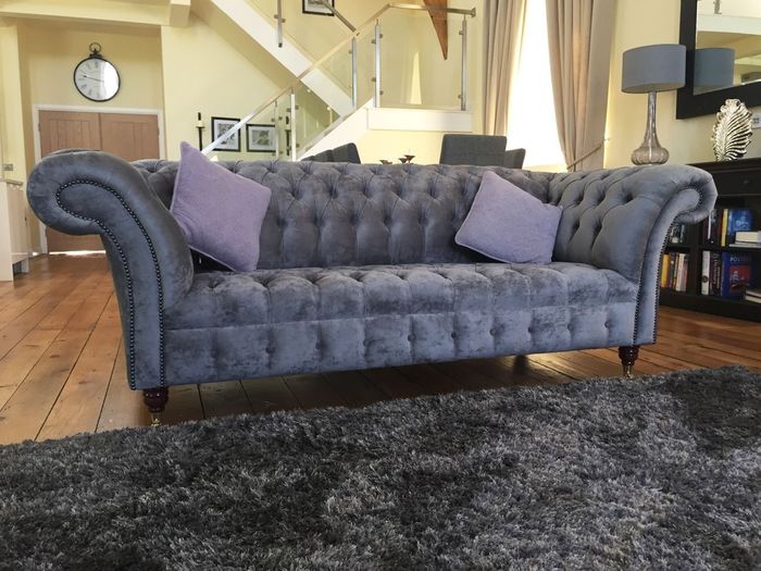 Chesterfield Textil Sofa Couch 3 Sitzer Polster Sitz Garnitur XXL Sofas Big Neu