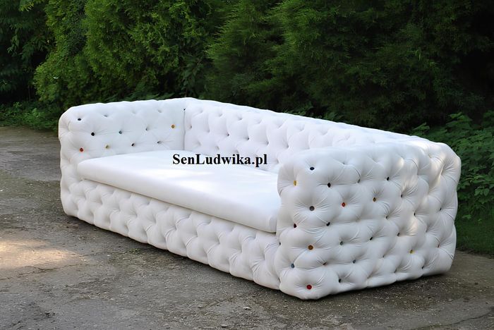 Sofa Chesterfield White Colour Leather Material Wood Living Room Four-Seater