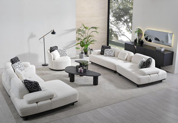 Elegantes Sofas-Set mit schwarzen Kissen und stilvollem Design luxuriöse Möbel