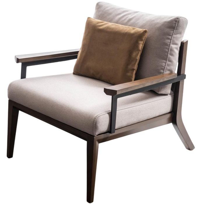 Stilvoller Beiger Polstersessel Designer Wohnzimmer Einsitzer Sessel