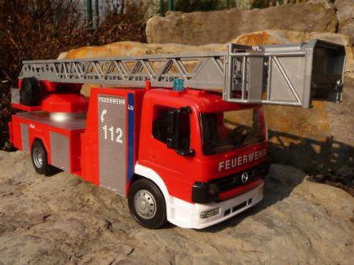 RC Modell FEUERWEHR LKW 45cm "Ferngesteuert"