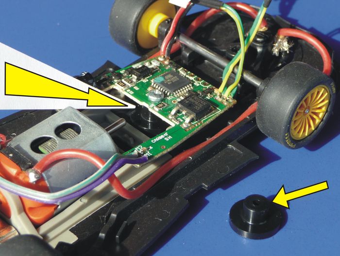 Slotcar HALTER für Carrera Digitaldecoder für UMBAU an Slot it / NSR / FLY