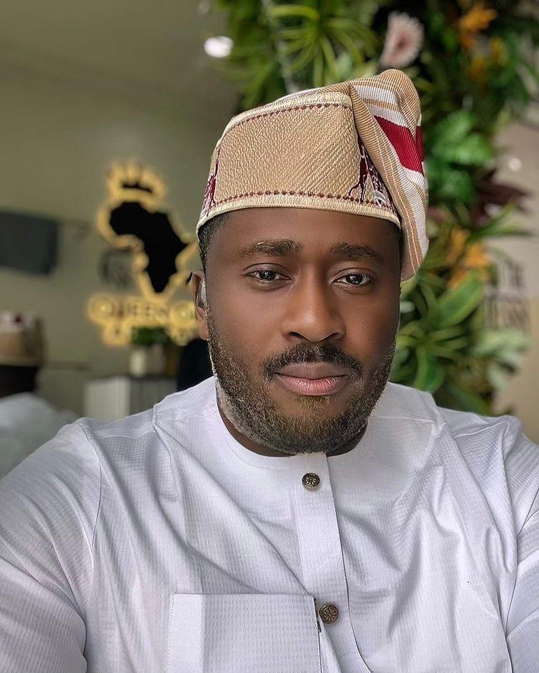Desmond Elliot