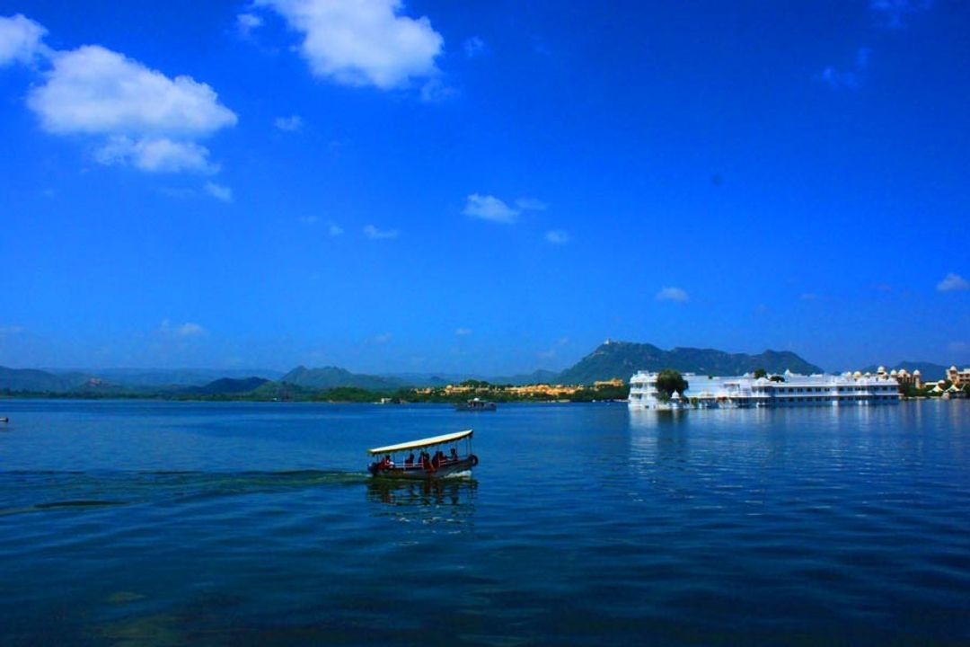 Lake pichola