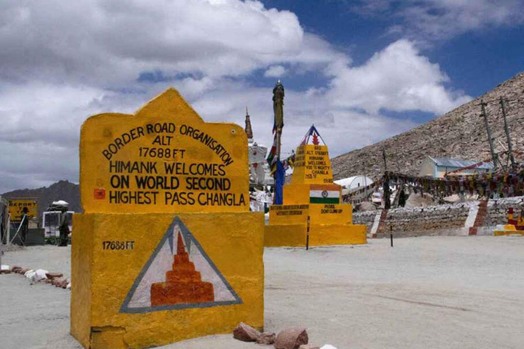 Chang La Pass