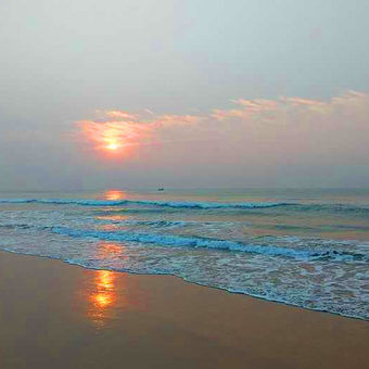 golden sea beach puri