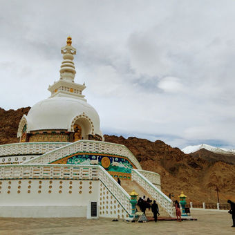 Shanti Stupa