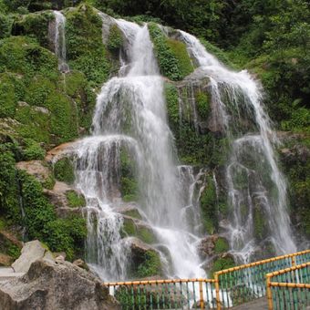 bakthang waterfall