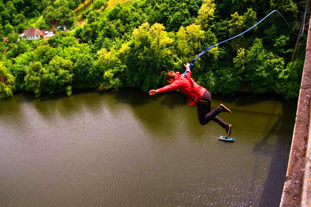 Bungee Jumping