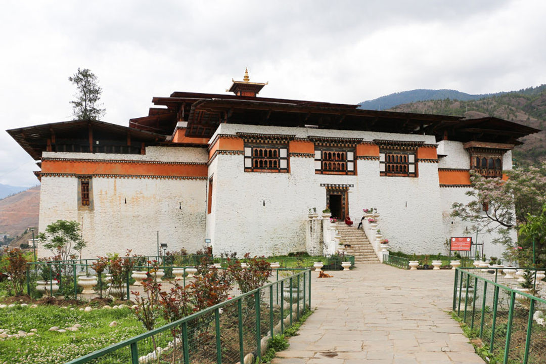 SEMTHOKHA Dzong