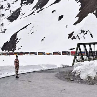 Zojila pass border