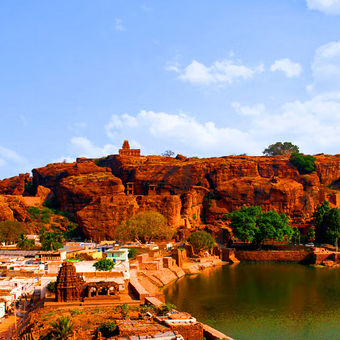 Hampi Badami Tour Package