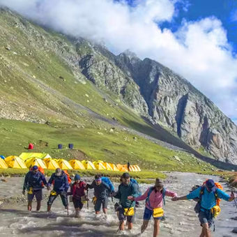 Hampta Pass Winter Trek