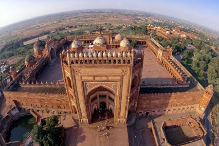 Buland darwaja
