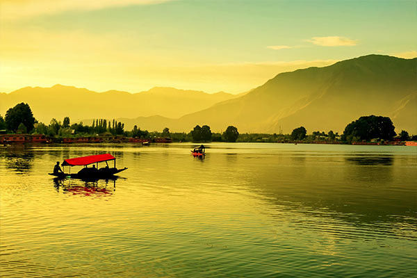 Dal Lake in Srinagar