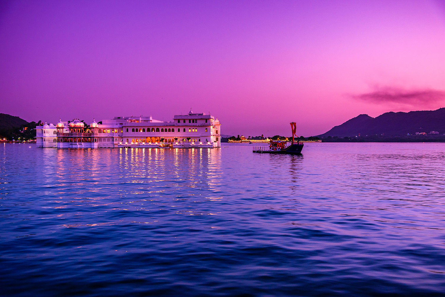 Lake Pichola Udaipur Rajasthan