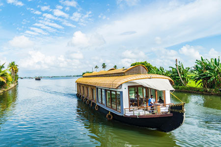 Stay on houseboats