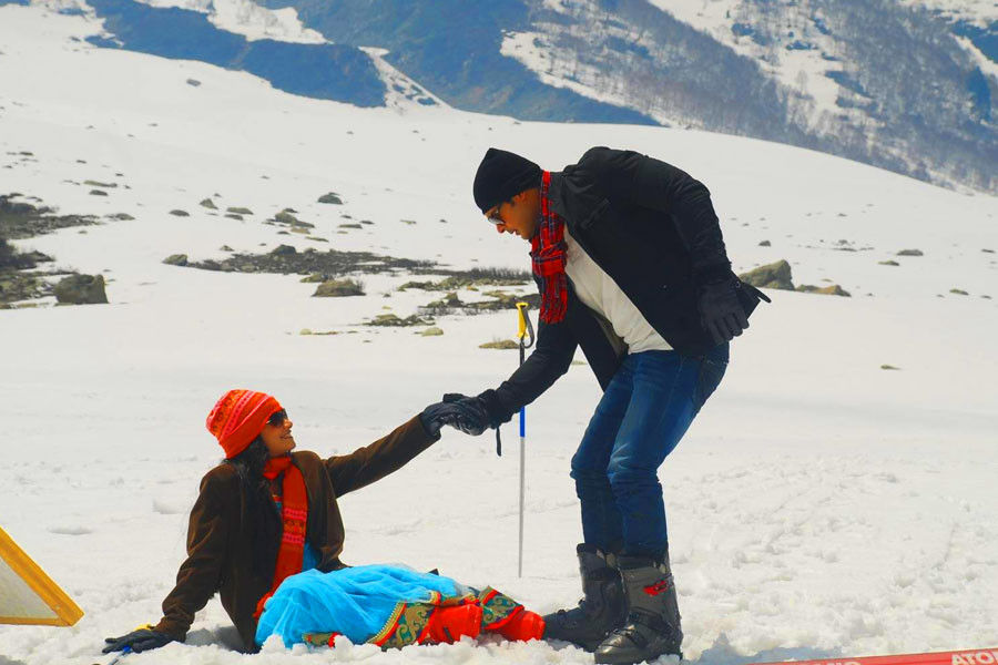 Manali Honeymoon Package