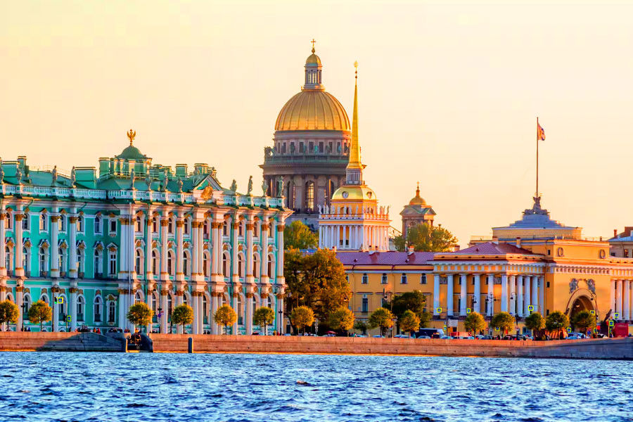 Russia tour with Moscow and St. Petersburg