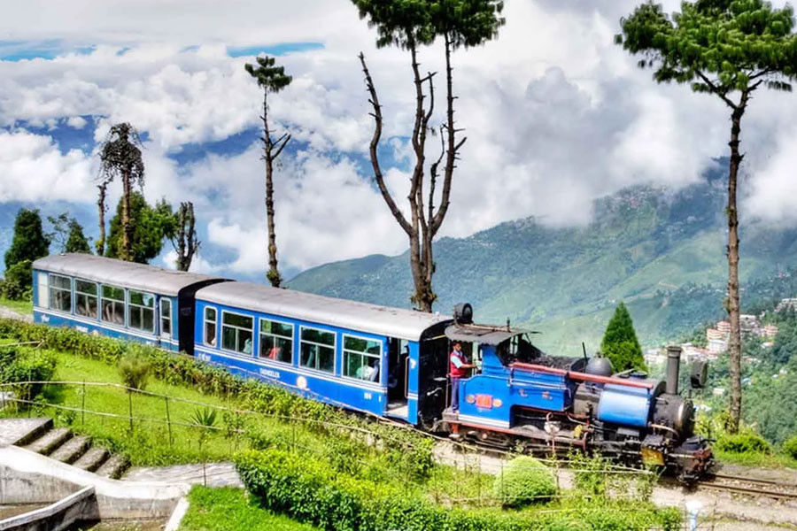 Darjeeling,Pelling With Gangtok