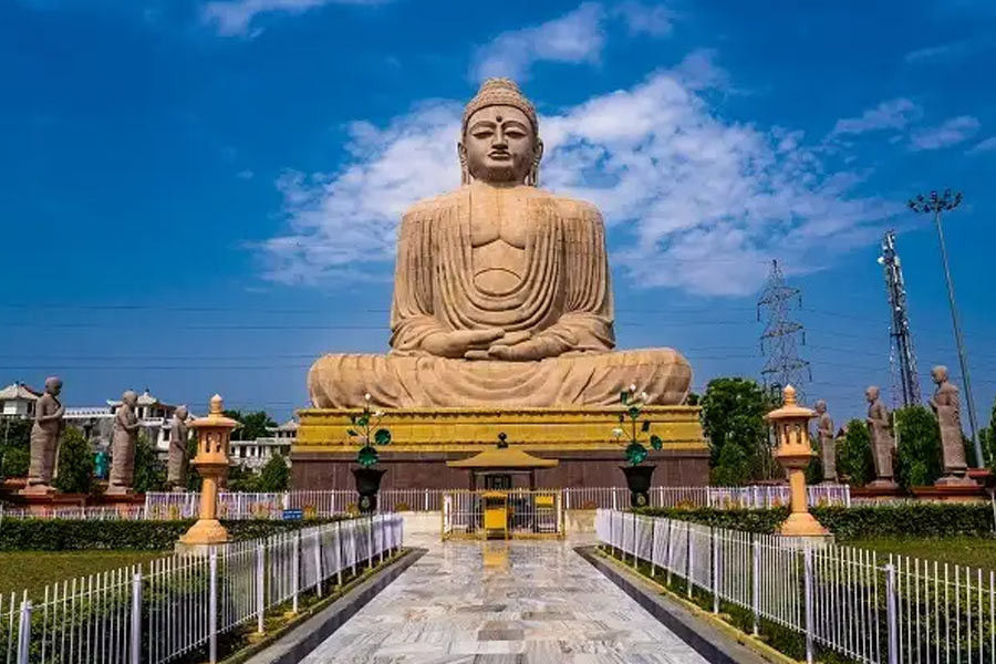 Bodh Gaya and Rajgir Tour from Patna