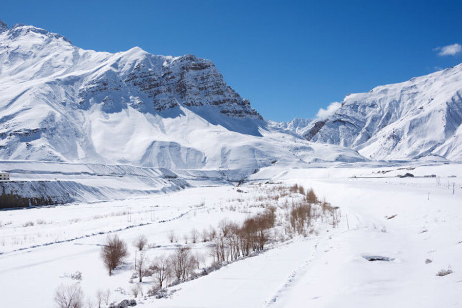 Hampta Valley Winter Snow Trek to Himachal
