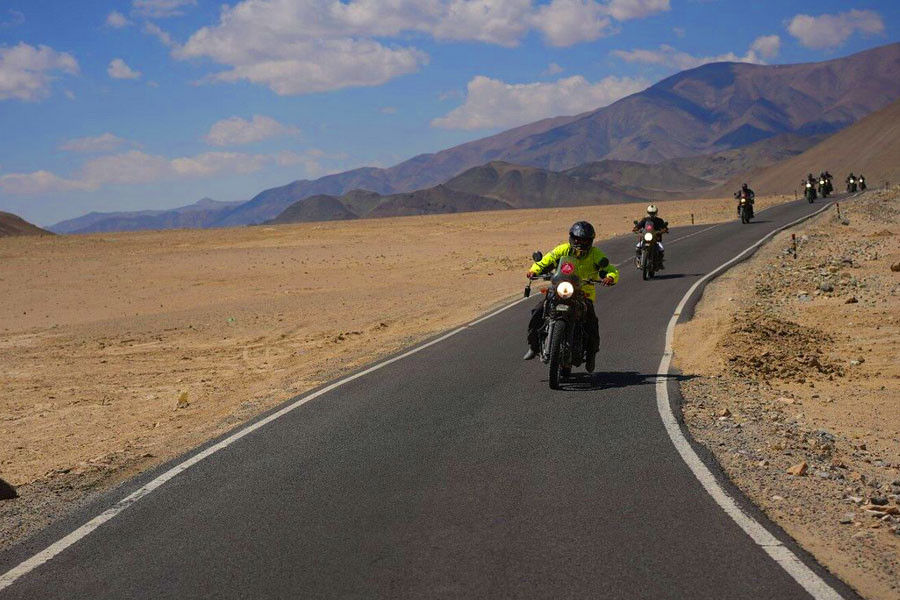 Ladakh Mind-blowing Motorbike Tour