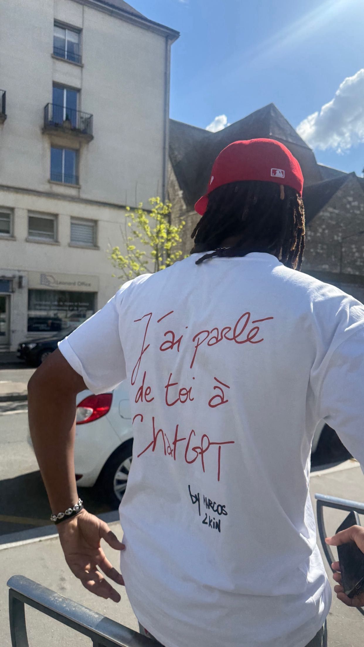 T-shirt « J'ai parlé de toi à chatgpt » — Rouge